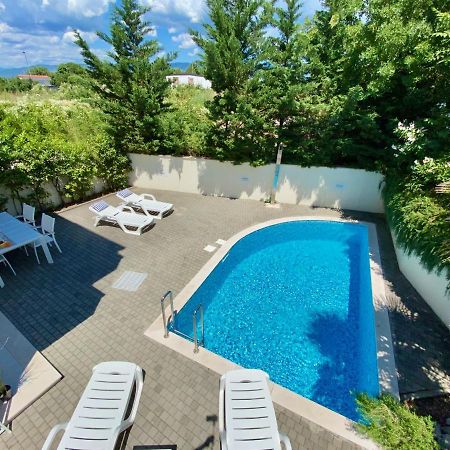 Private Pool And Mediterranean Garden Apt Mia Šilo 外观 照片