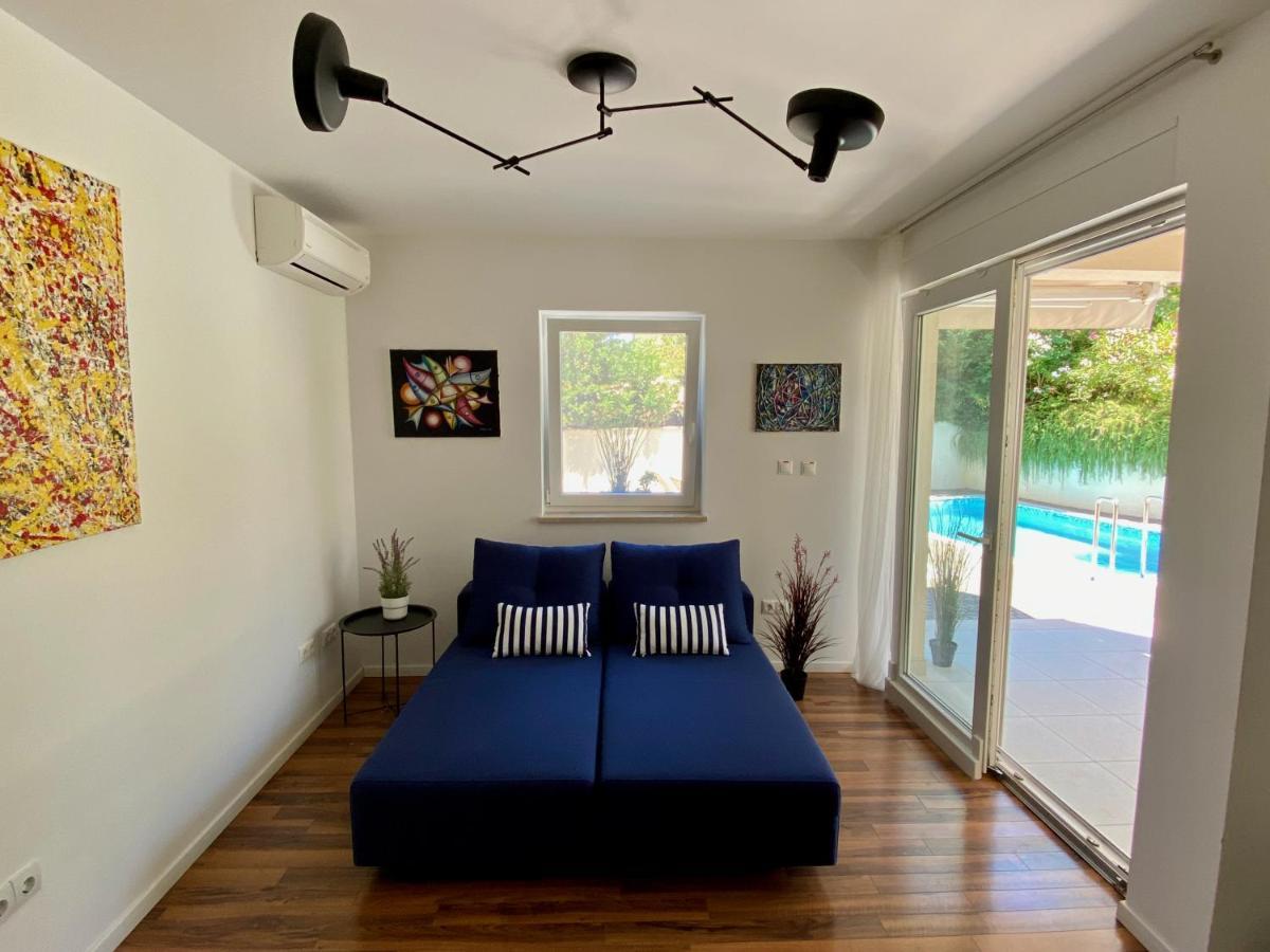Private Pool And Mediterranean Garden Apt Mia Šilo 外观 照片