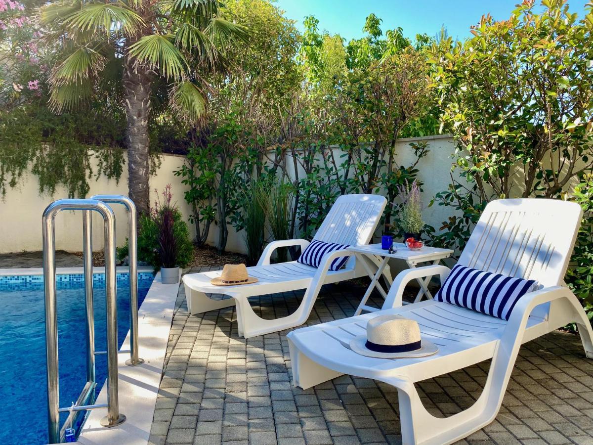 Private Pool And Mediterranean Garden Apt Mia Šilo 外观 照片